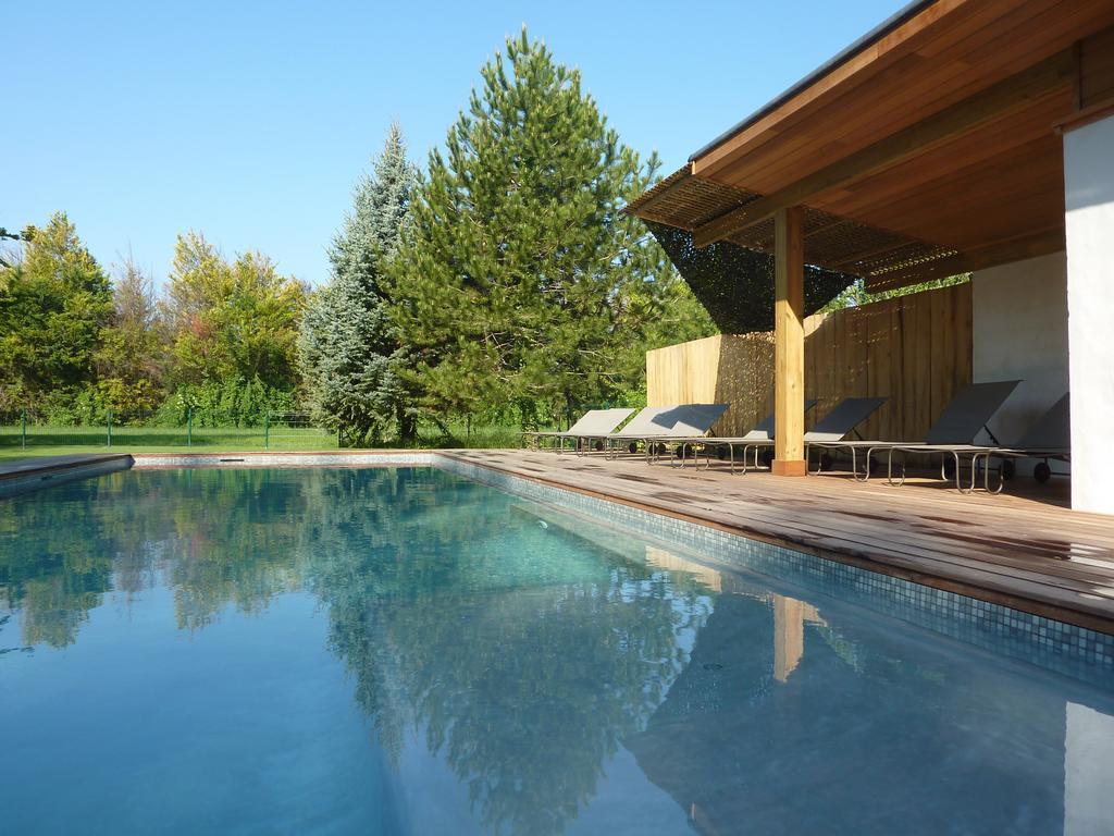 Montjoia Bed & Breakfast LʼIsle-sur-la-Sorgue Eksteriør bilde